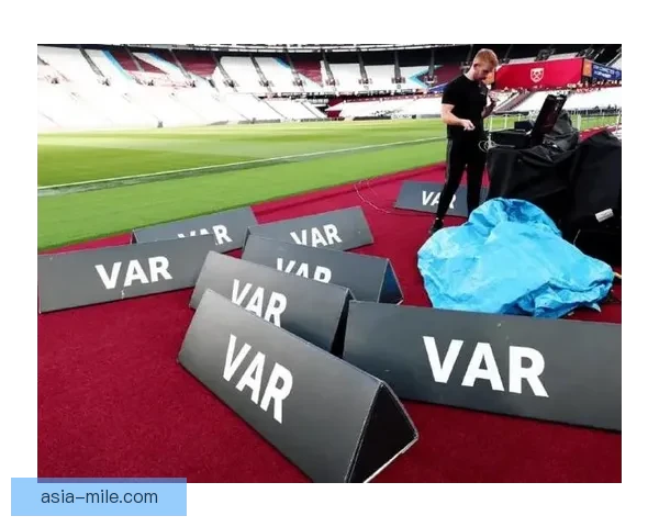 国际足球协会理事会决定不引入蓝牌罚下试验 保持现行规则不变