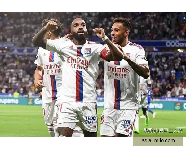 拉卡泽特带领里昂冲击新辉煌核心射手成球队进攻中坚力量